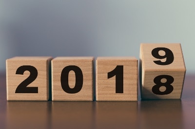 Beitragsbild News Jahreswechsel 2019 2018 / 2019 (Holz-Bauklötze)